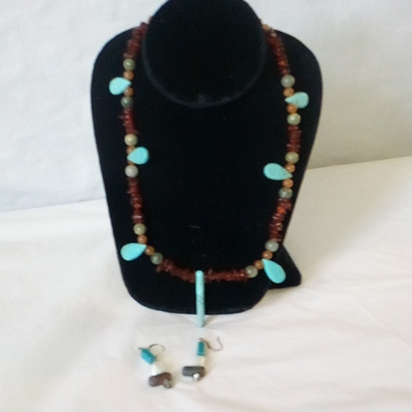 Turquoise, amber and malachite 8" necklace - southwestern Native made USA - Picture 3 of 9